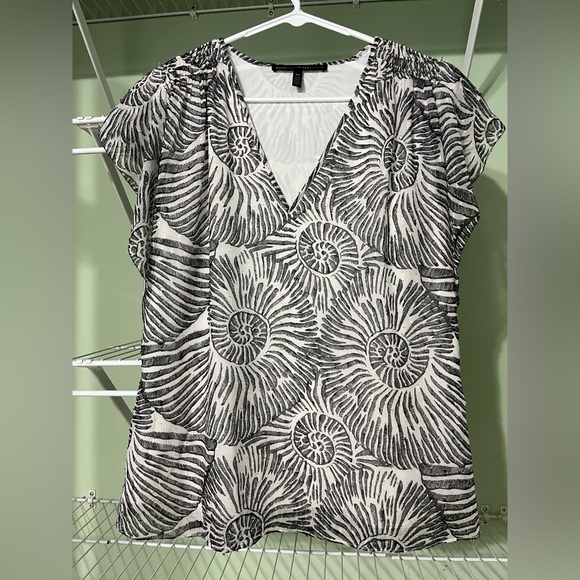 Black and White Fossil Nautilus Shell Blouse - Picture 1 of 2